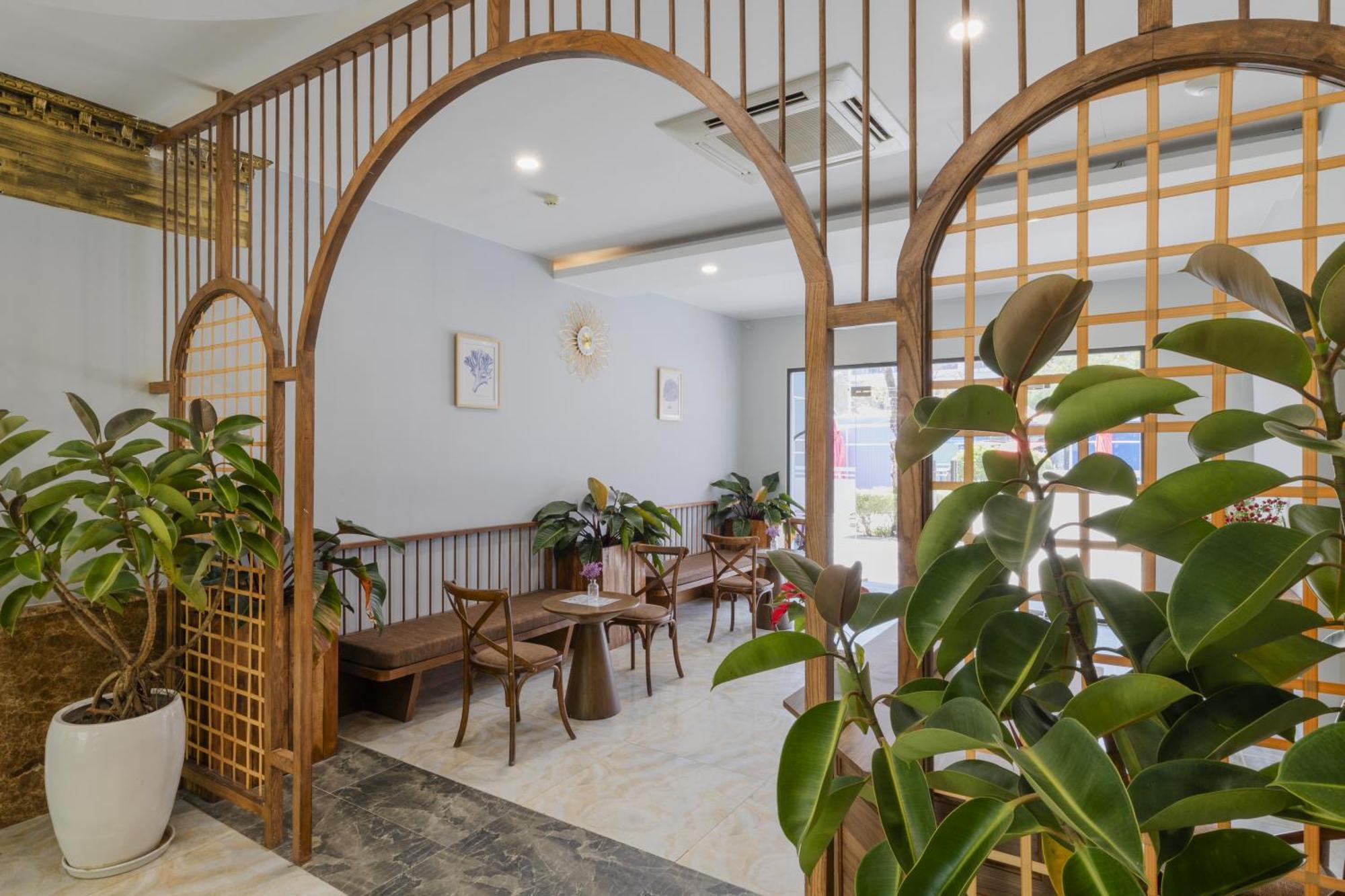 Amon Hotel דואונג דונג מראה חיצוני תמונה